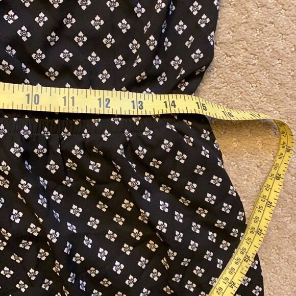 Express dress. Size S/P. Excellent condition. Black and white color. - Picture 9 of 12